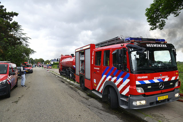 2019/124/20190608-14u58 GB 062 Grote brand Sloterweg.jpg